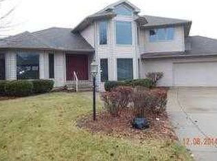 2413 Longmeadow Ln, Champaign, IL 61822