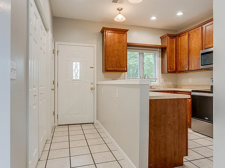 176 S Austin Springs Rd #9 — Photo 14