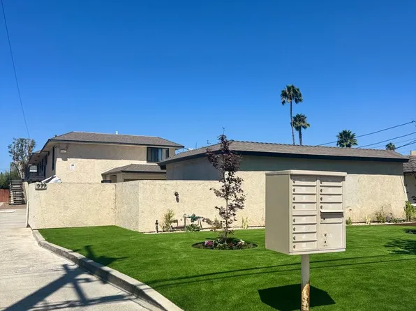 Maple Apartments, 1995-1999 Maple St #1999-201, Costa Mesa, CA 92627