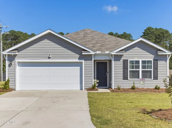1201 Saint Augustine Drive, Castle Hayne, NC 28429
