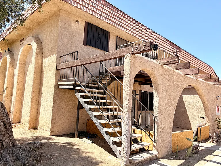 1717 Cordoba Ln #D — Photo 3