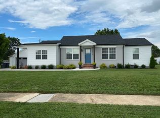 1516 Pineola Ave, Kingsport, TN 37664