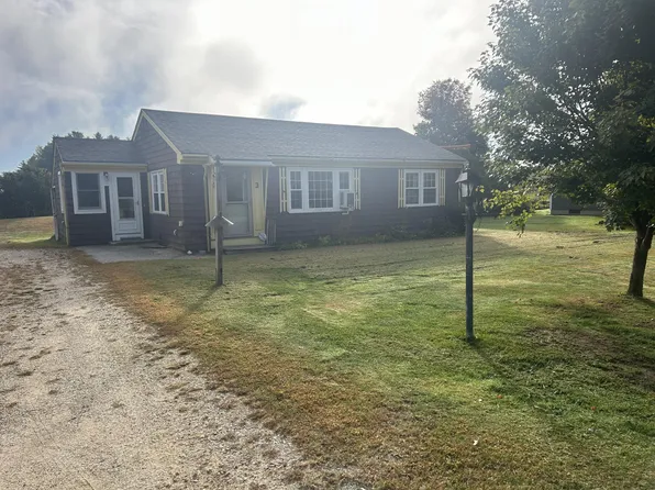 3 Liberty Avenue, Gray, ME 04039
