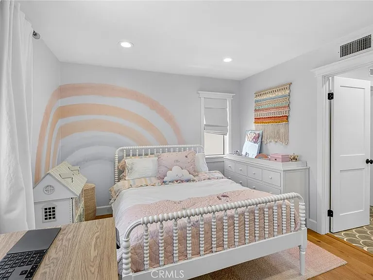 33 Brownsbury Rd — Photo 36
