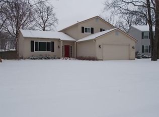 7825 Spirowood St, Dublin, OH 43016