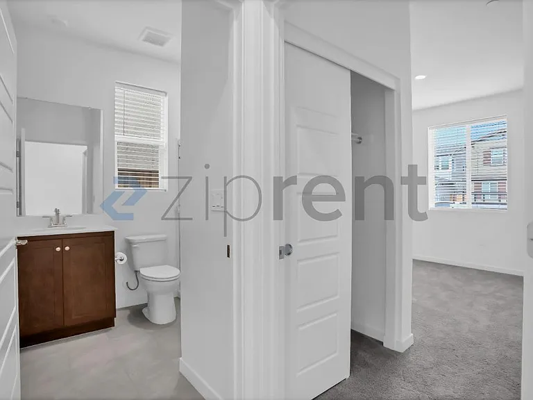 121 Dogwood Ct — Photo 7