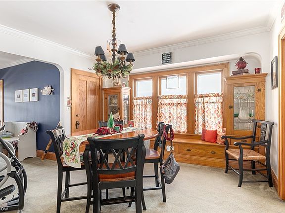 2nd image of 2125 Eldred Ave
