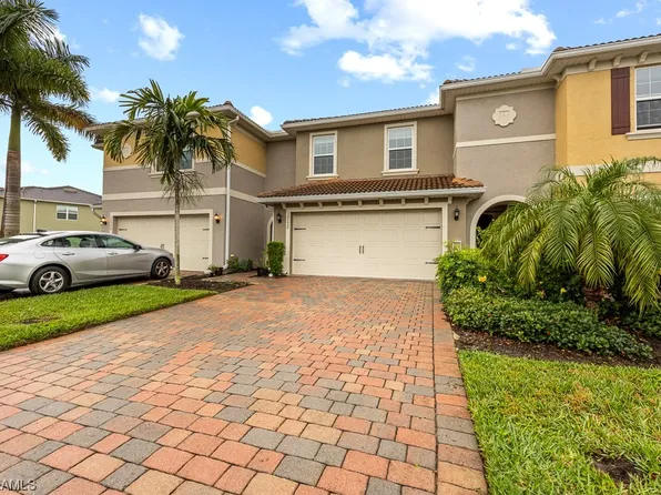 12572 Laurel Cove Dr, Fort Myers, FL 33913