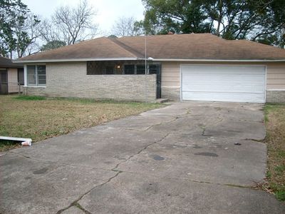 5013 Lakeside Dr, Port Arthur, TX, 77642