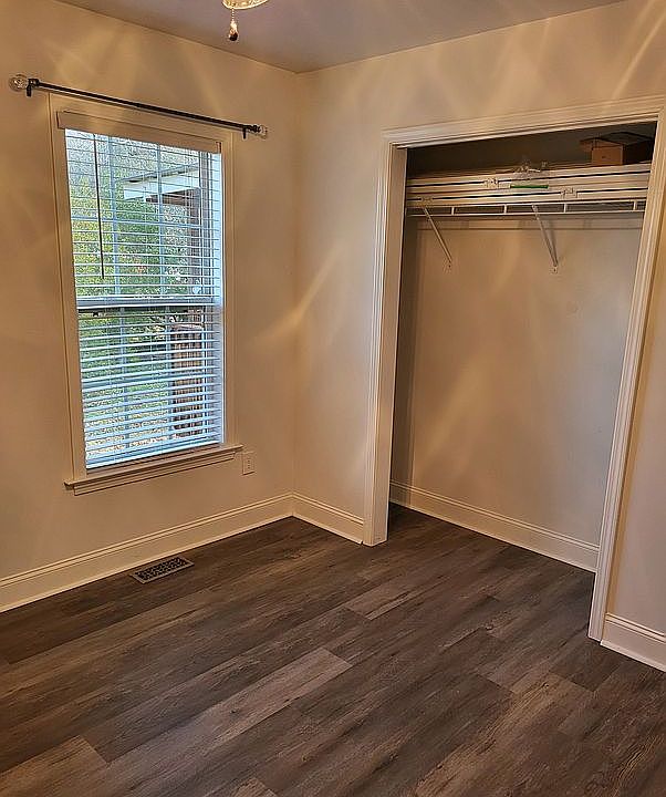 2nd image of 112 Jack Ave