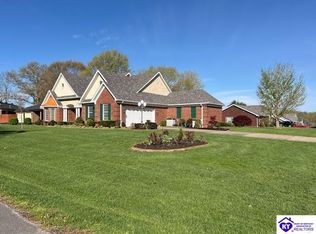 111 Wesley Dr, Campbellsville, KY 42718