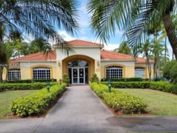 3rd image of 7260 NW 114th Ave #10810