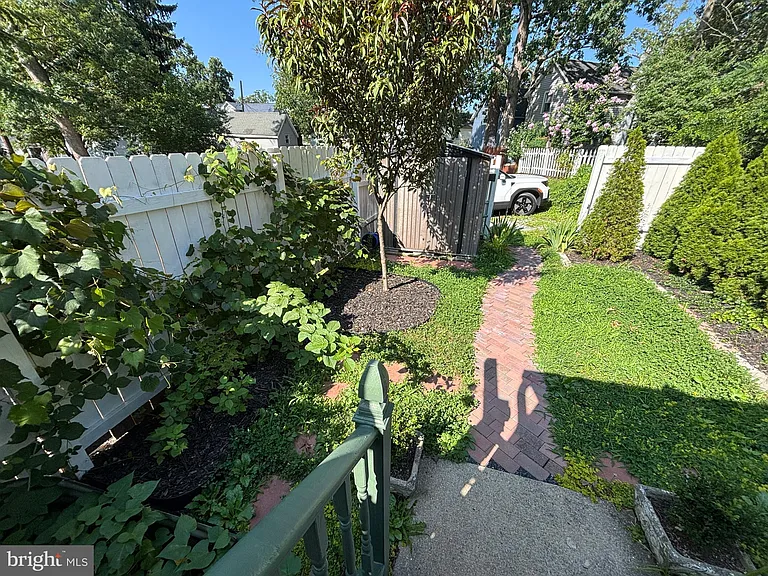 167 West Ave — Photo 24