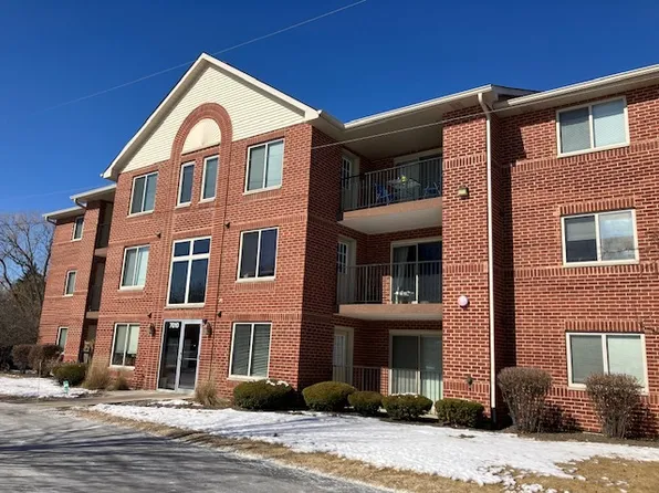7010 Heritage Cir #7-1C, Orland Park, IL 60462