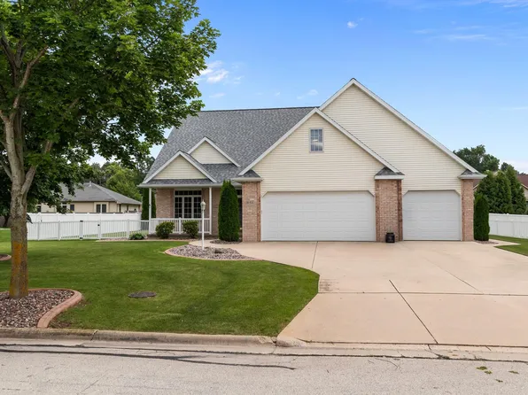 3152 Savanna Way, Green Bay, WI 54311