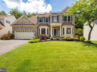 6090 Deer Ridge Trl, Springfield, VA 22150