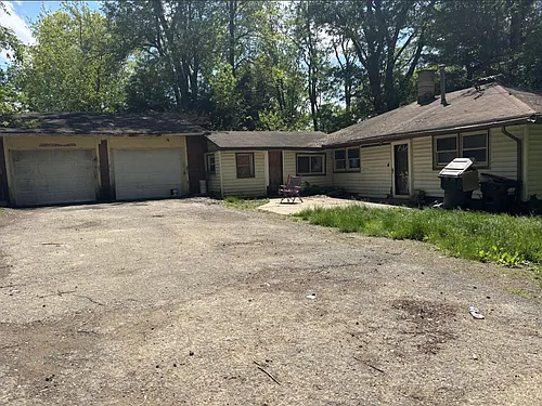 1304 Cole Ave SE Photo 1