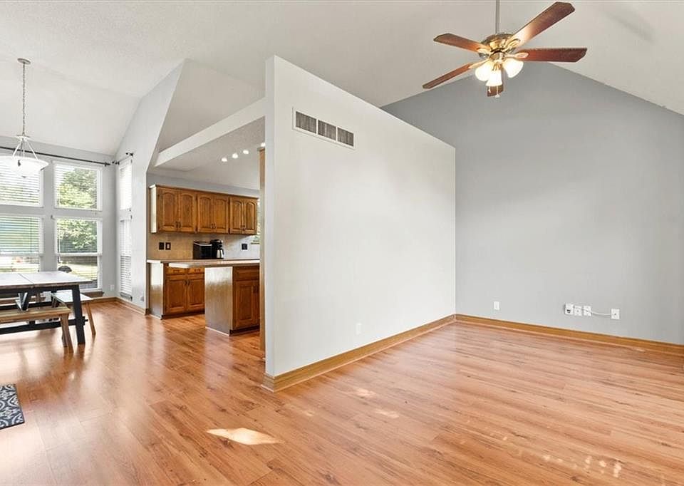 1440 N Anne Shirley Dr, Olathe, KS 66061 Zillow