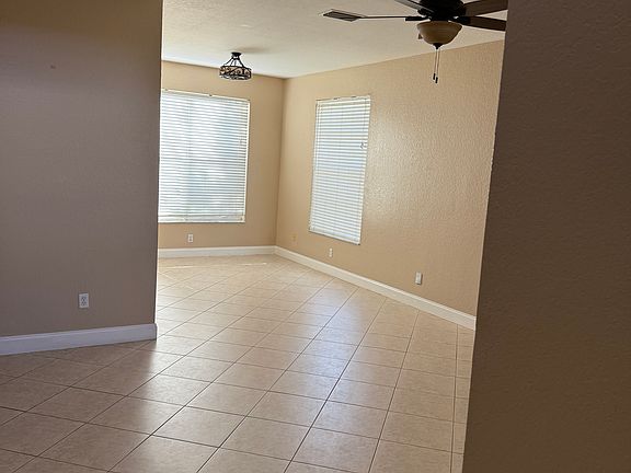 4th image of 5409 Eastbay Dr