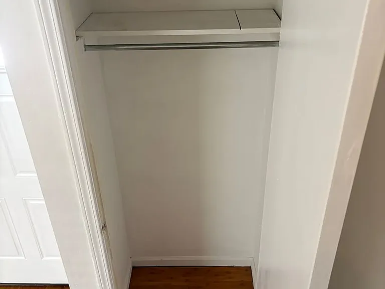 220 Harding Ave — Photo 16