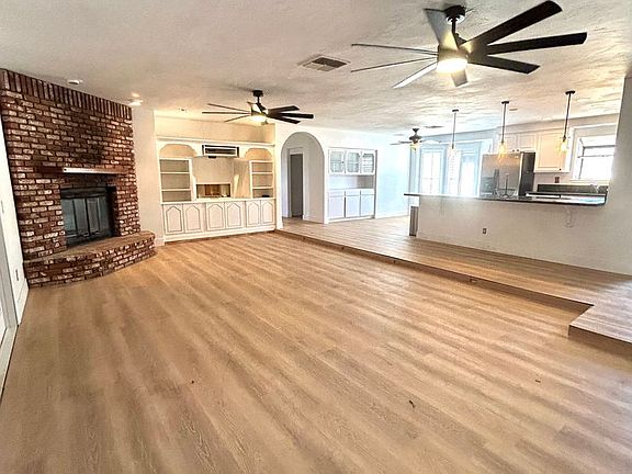 5th image of 70130 Cottonwood Dr
