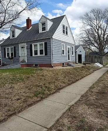 4101 Cambridge St — Photo 2