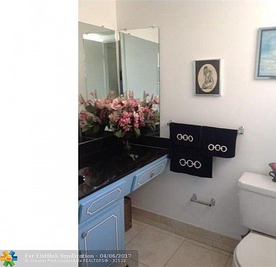 4th image of 3940 NW 42nd Ave APT 214