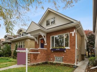 5329 N Ludlam Ave, Chicago, IL 60630