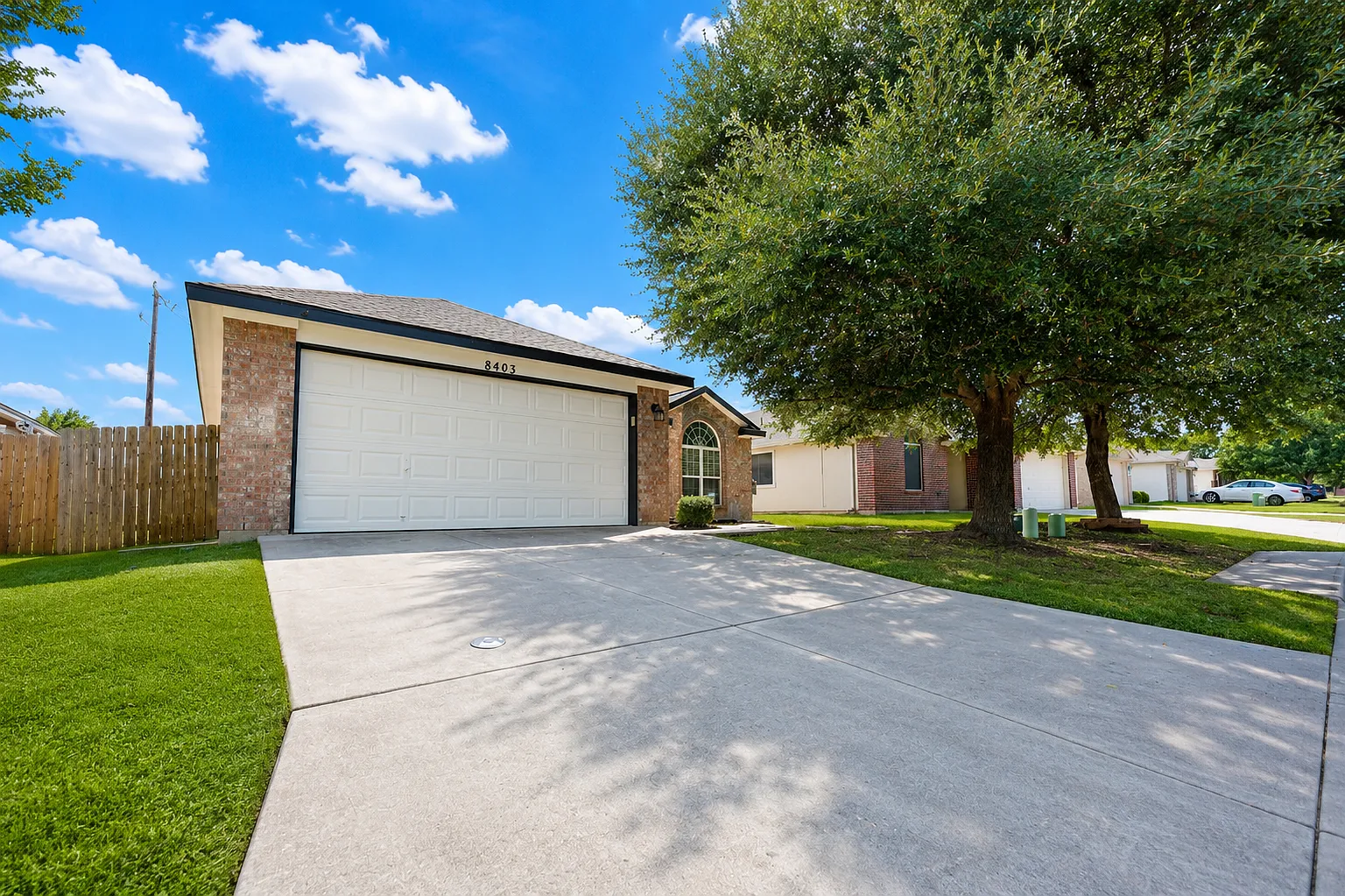 8403 Skyview Temple-o — Photo 2
