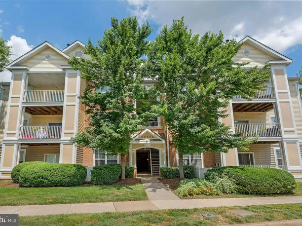 20933 Cedarpost Sq Unit 303, Ashburn, VA 20147