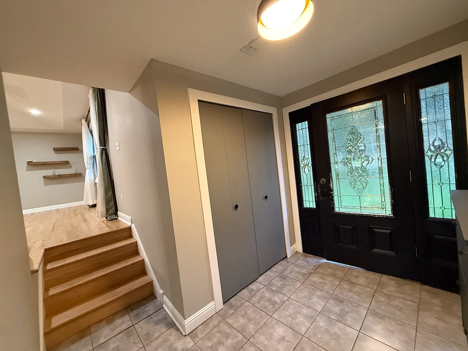 4 bed, 1962 sqft, $2,800 — Photo 3