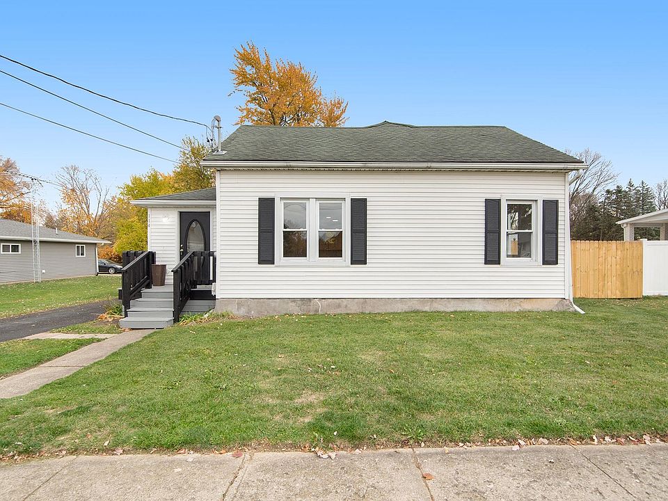 114 N Comstock St, Corunna, MI 48817 MLS 50096113 Zillow