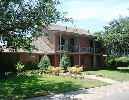 1st image of 1201 Westwood Dr