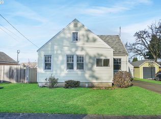 719 N Russet St, Portland, OR 97217