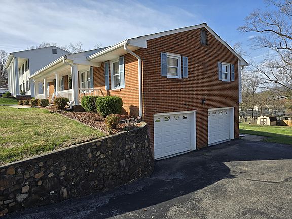 5th image of 105 Rollingwood Ct