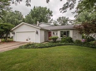118 Hidden Tree Ln, Amherst, OH 44001
