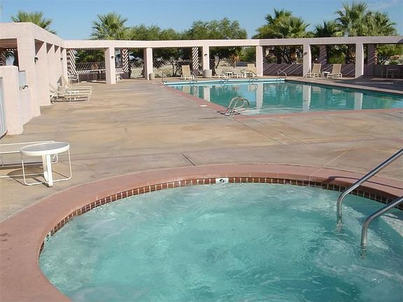 Community Pools/Spas