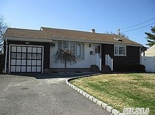 58 Van Buren St, Brentwood, NY 11717