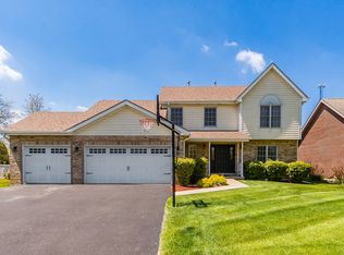 106 Wesley Dr, Peotone, IL 60468