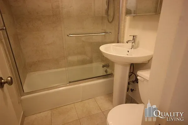 Rented by (Legacy) NY Quality Living Uptown | media 12