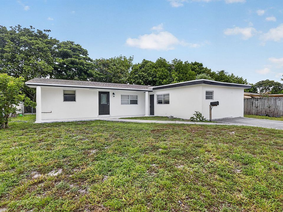 1st image of 1111 SW 31ST Avenue