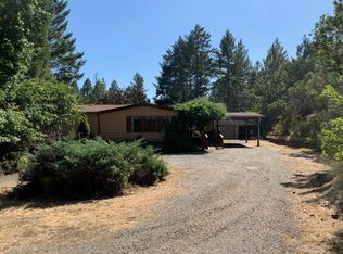 520 Greentree Loop, Grants Pass, OR 97527