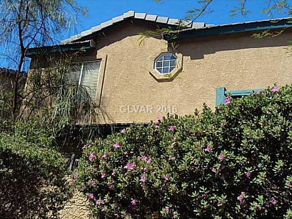 2nd image of 5236 Steinbrenner Ln