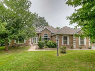 404 Fox Ridge Dr, Joplin, MO 64801