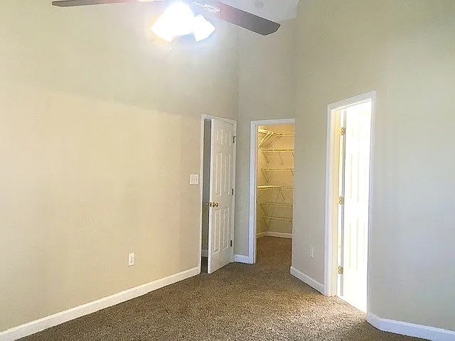 4304 Southern Oak Dr — Photo 9