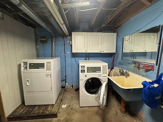 683 King St W #B — Photo 15