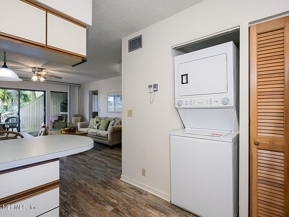 3rd image of 130 OCEAN HIBISCUS Drive #204