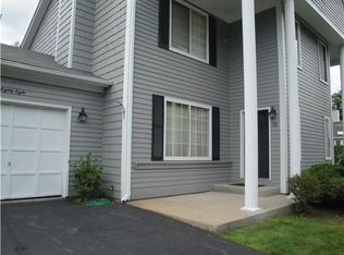88 Governors Hl, West Warwick, RI 02893