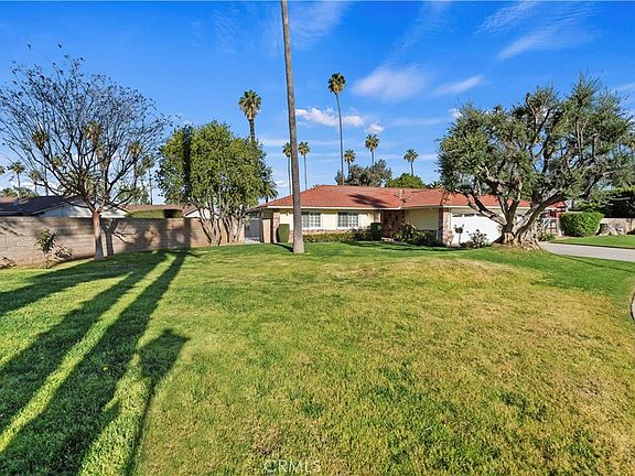 4th image of 6565 Lorraine Dr