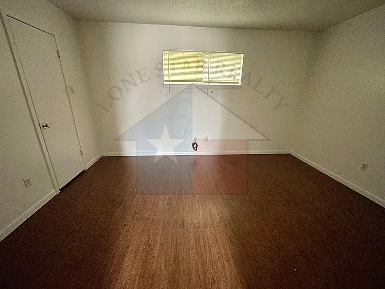 3107 Atkinson Ave — Photo 29